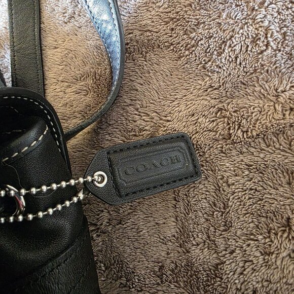 Vintage Coach Soho 3559 Black Leather Backpack Purse Drawstring Buckle - Picture 3 of 16